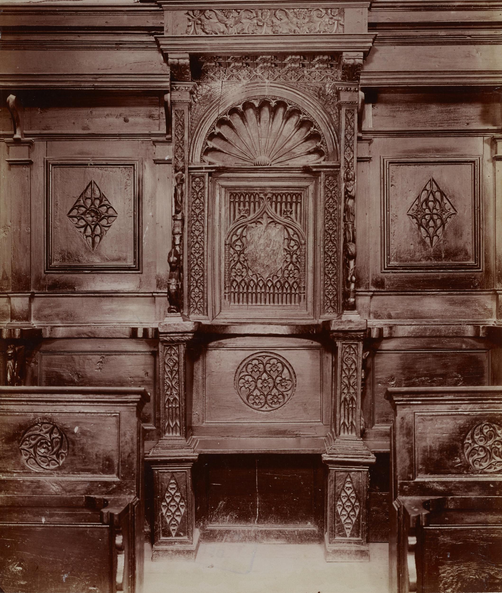Fotografo non identificato, Andria - Chiesa di S. Domenico, coro ligneo, 1904-1915, albumina/carta, MPI131870