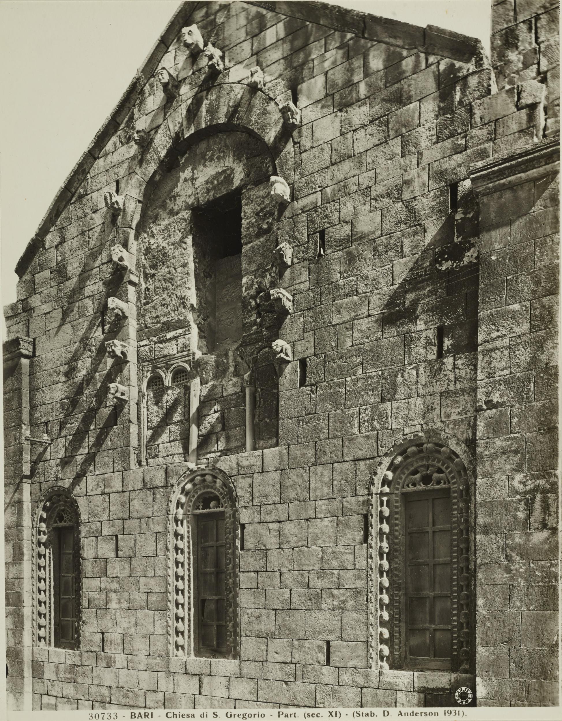 Domenico Anderson, Bari - Chiesa di S. Gregorio, particolare del finestrone, 1931 ante, gelatina ai sali d'argento/carta, MPI136711