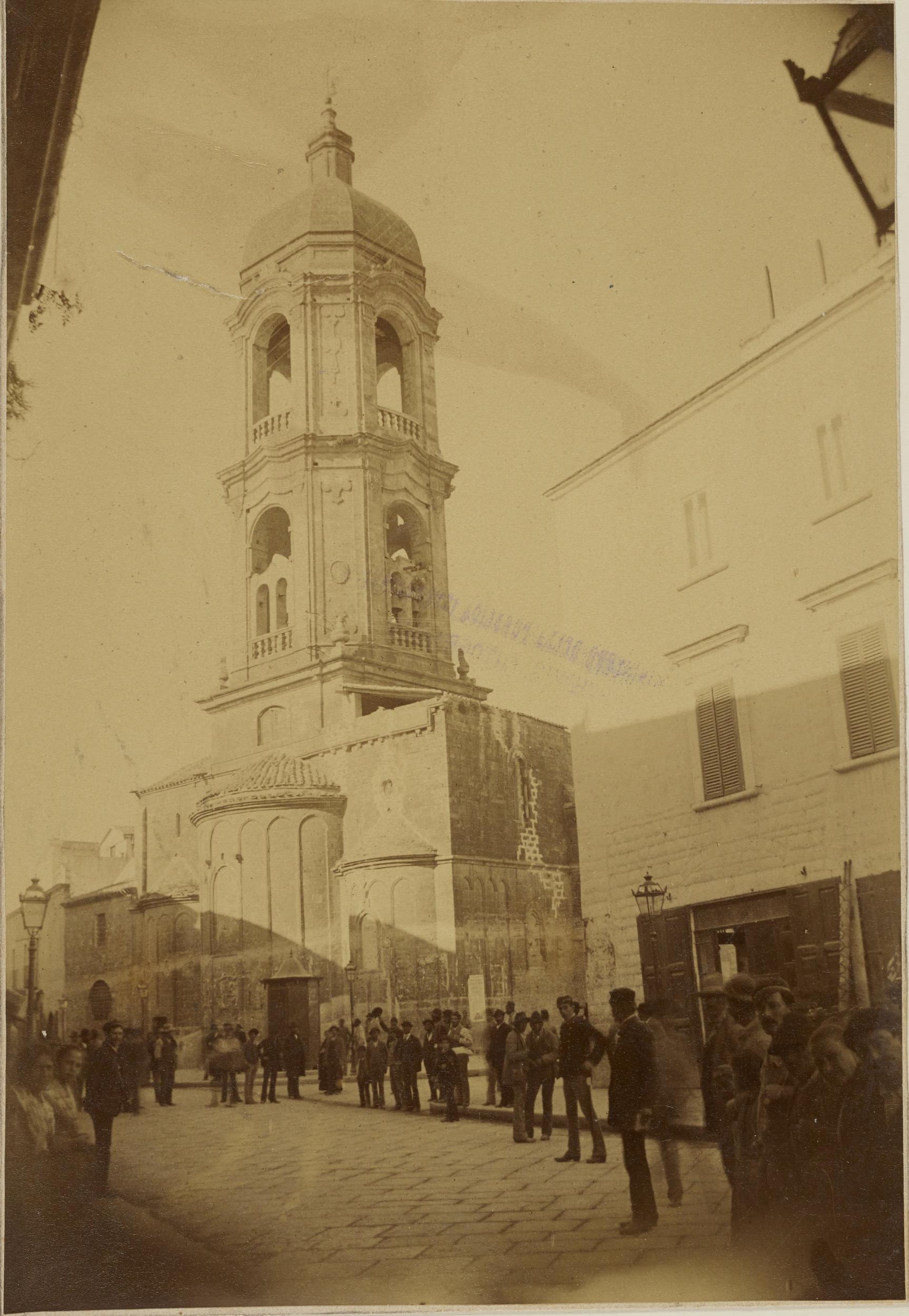 Fotografo non identificato, Barletta - Chiesa di S. Sepolcro, veduta absidale, 1876-1900, albumina/carta, MPI136920