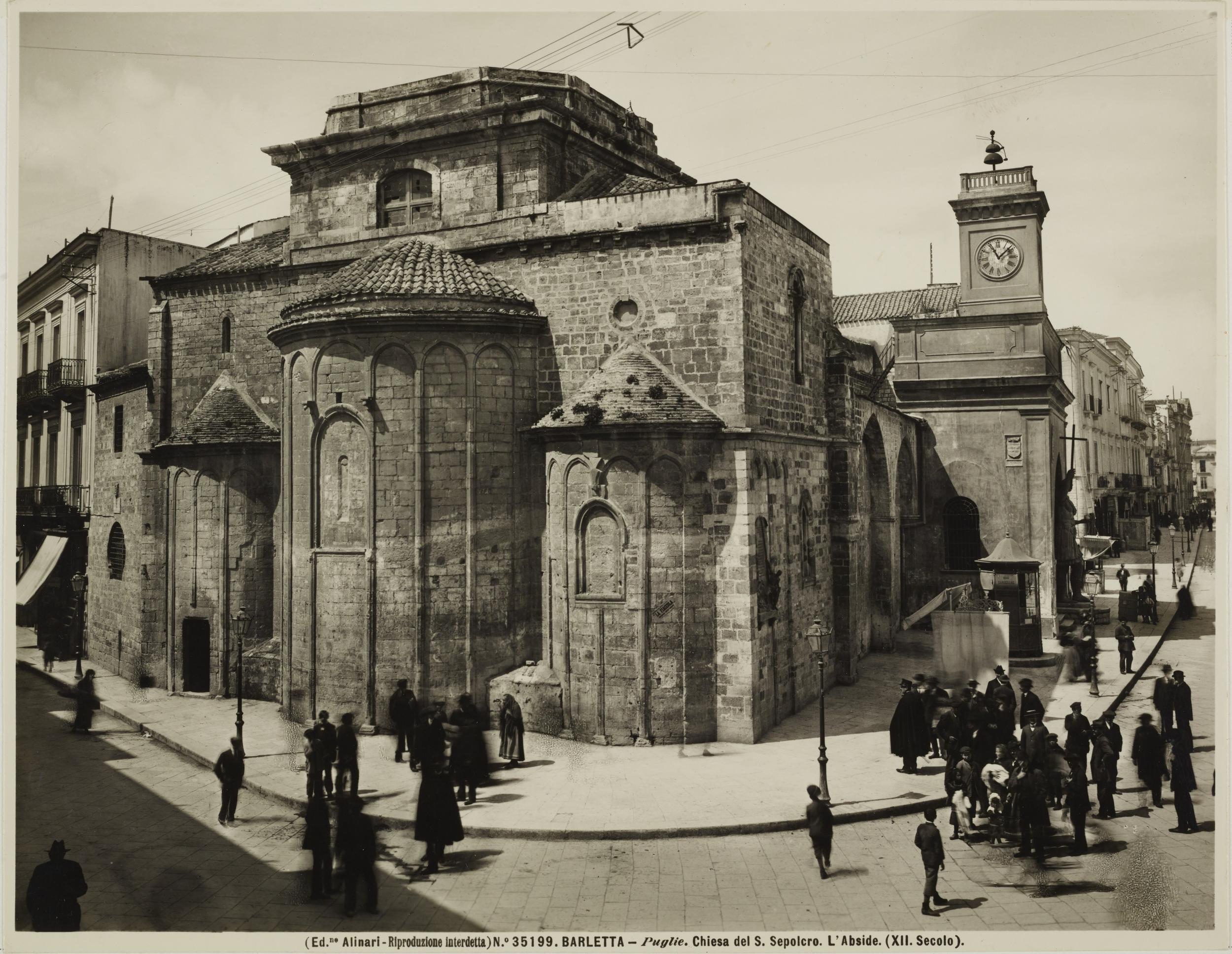 Fotografo non identificato, Barletta - Chiesa di S. Sepolcro, veduta absidale e fianco sinistro, 1901-1925, gelatina ai sali d'argento/carta, MPI136921