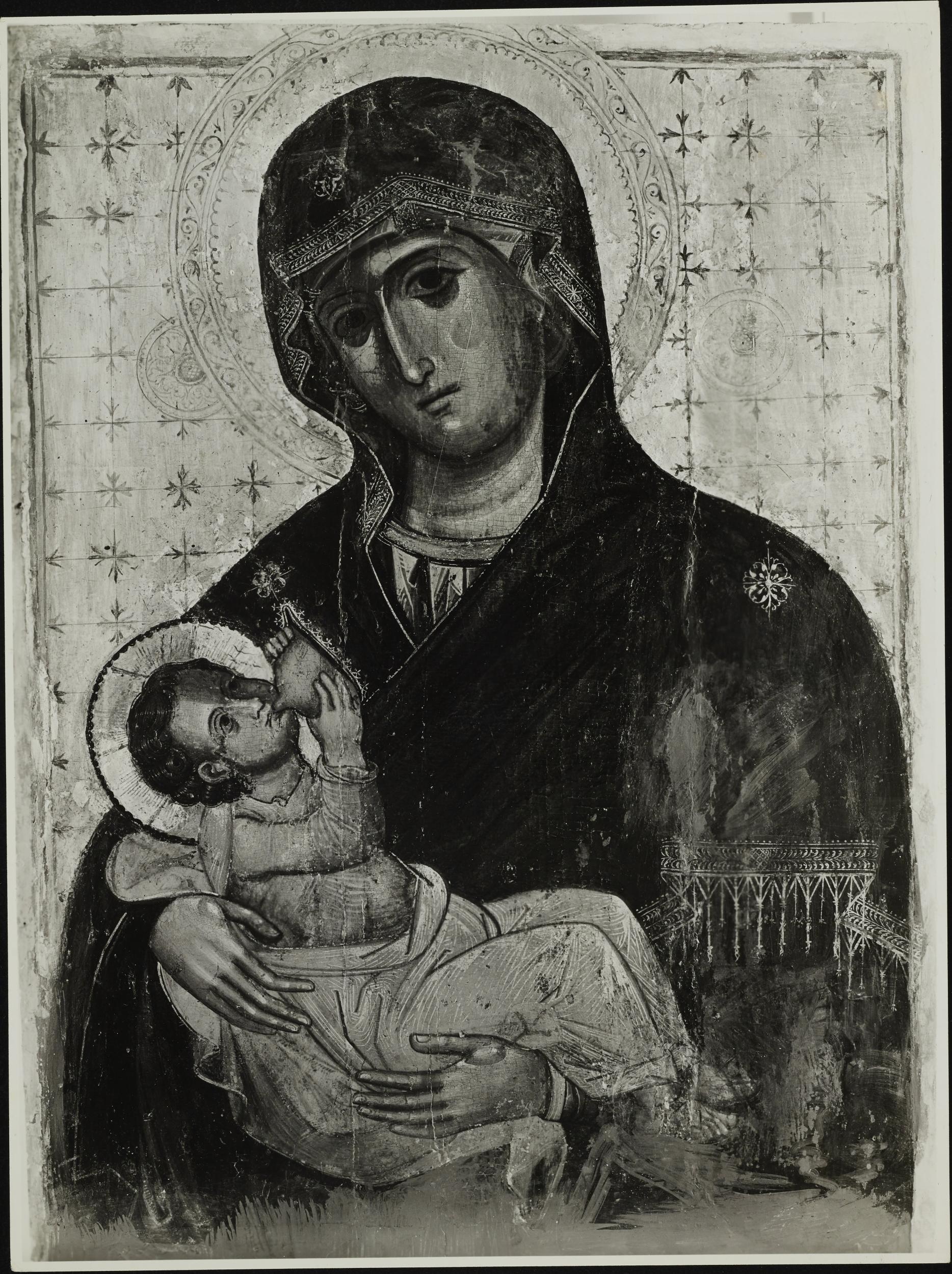 Fotografo non identificato, Mola di Bari - Duomo di S. Nicola di Bari, Madonna col Bambino, 1951-1975, gelatina ai sali d'argento/carta, MPI6065284