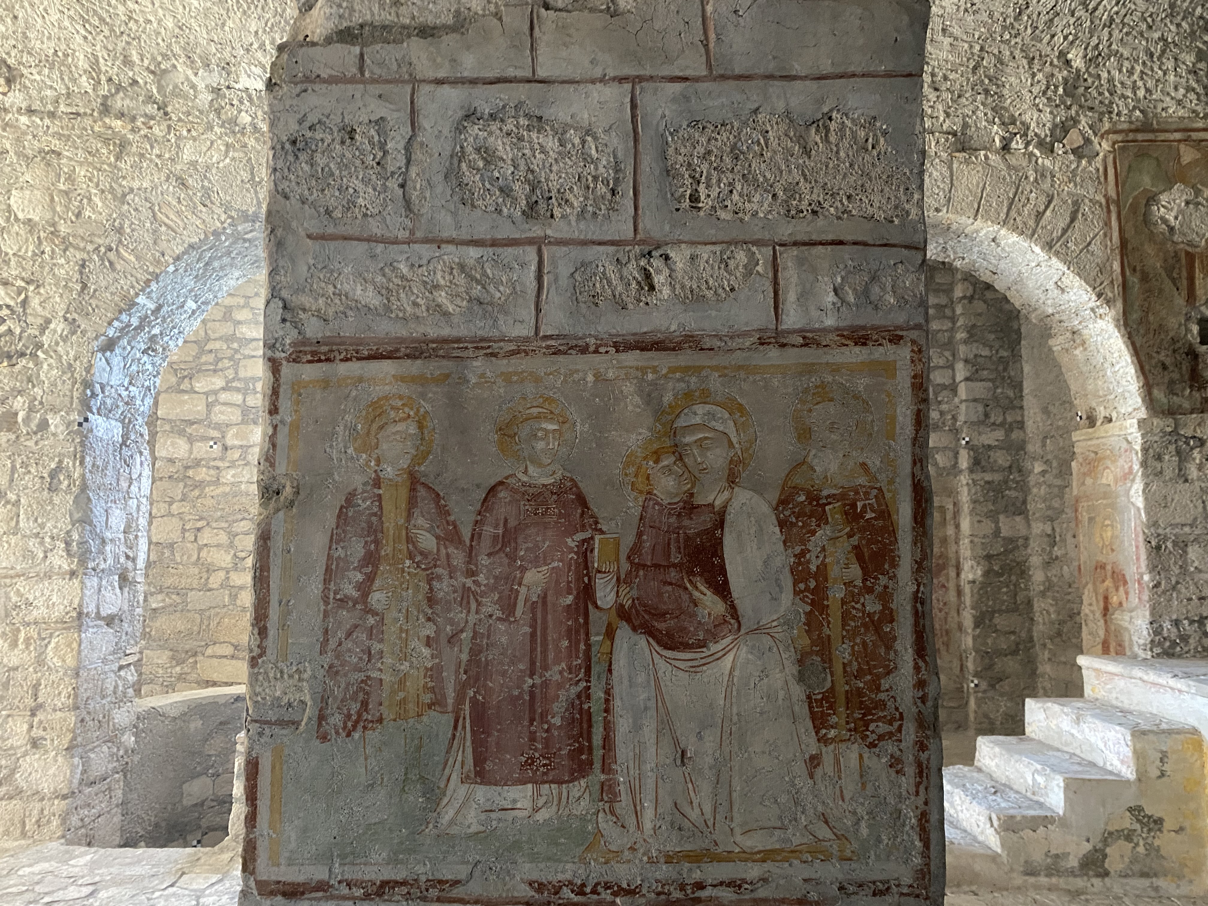 Dalila Segoni, Sant'Oreste - Monte Soratte, Chiesa di S. Silvestro, Madonna in trono tra santi, 2021, fotografia digitale