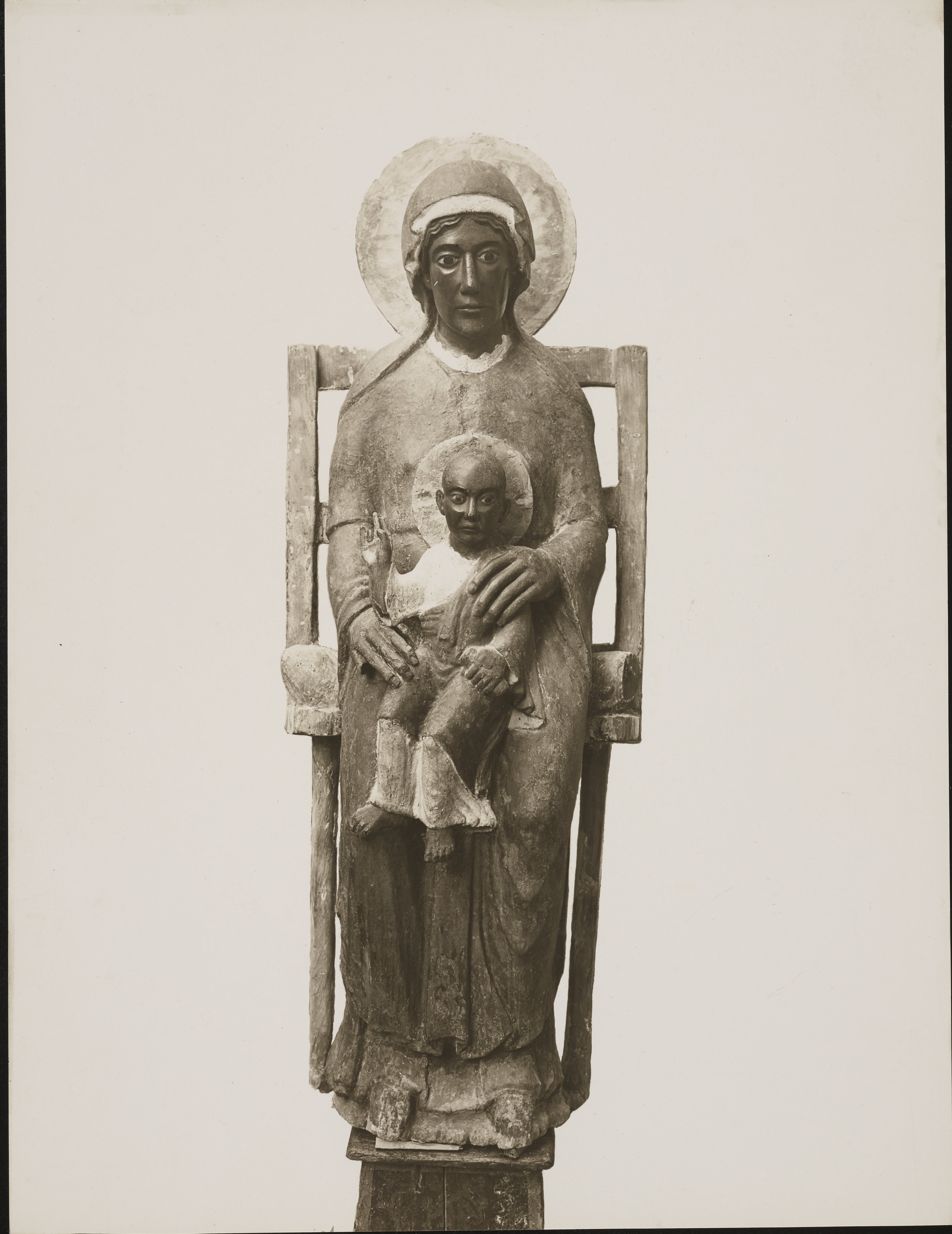Autore non identificato, Manfredonia - Basilica di S. Maria Maggiore di Siponto, Madonna in trono con il Bambino, 1925, gelatina ai sali d'argento, MPI6014881
