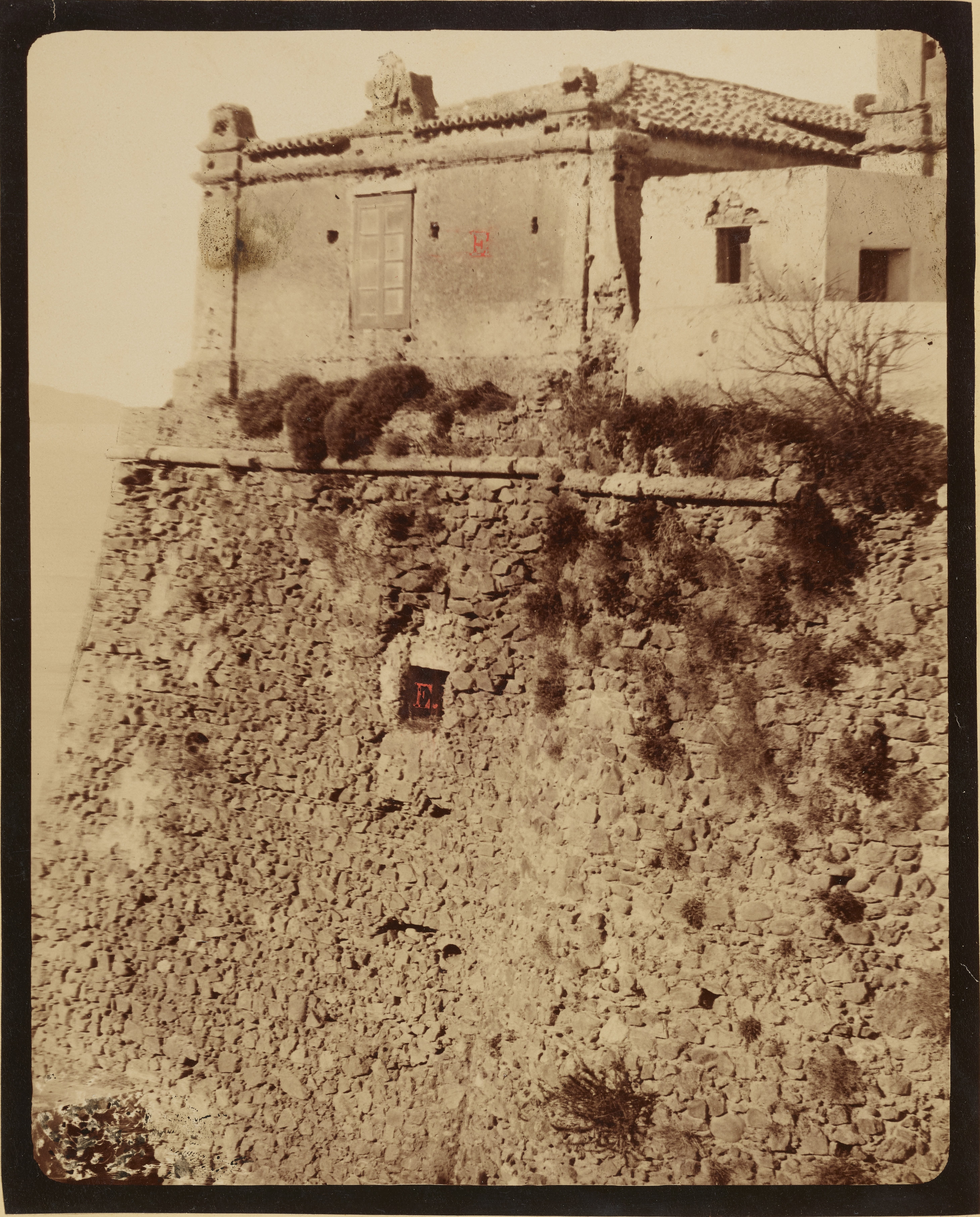 De Tullio, G., Pizzo - Castello Murat, veduta da est, 1876-1900, albumina, MPI6104564