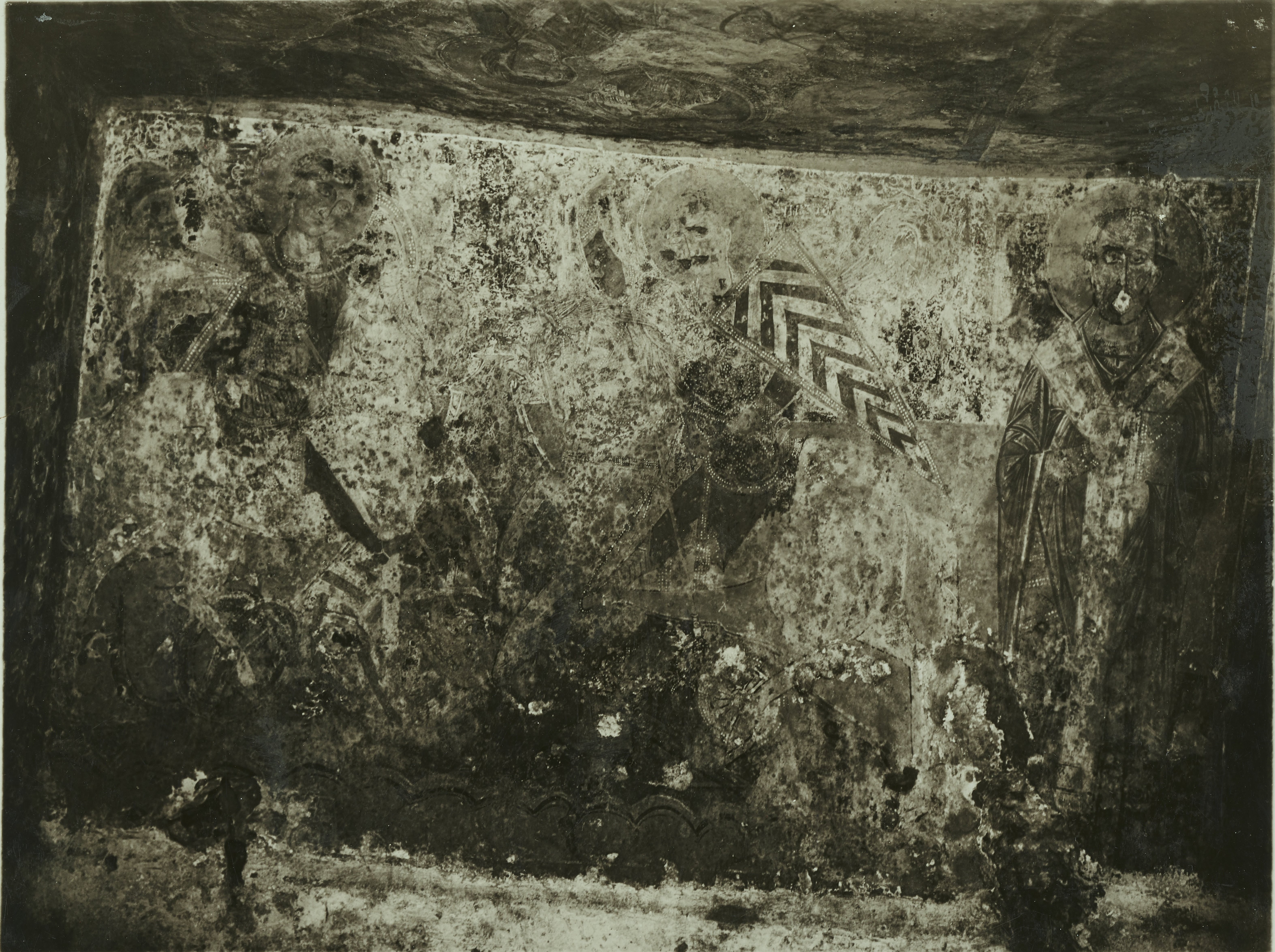 Autore non identificato, San Vito dei Normanni - Chiesa rupestre di San Biagio, affresco, Santi Giorgio e Demetrio e San Nicola, MPI6093253