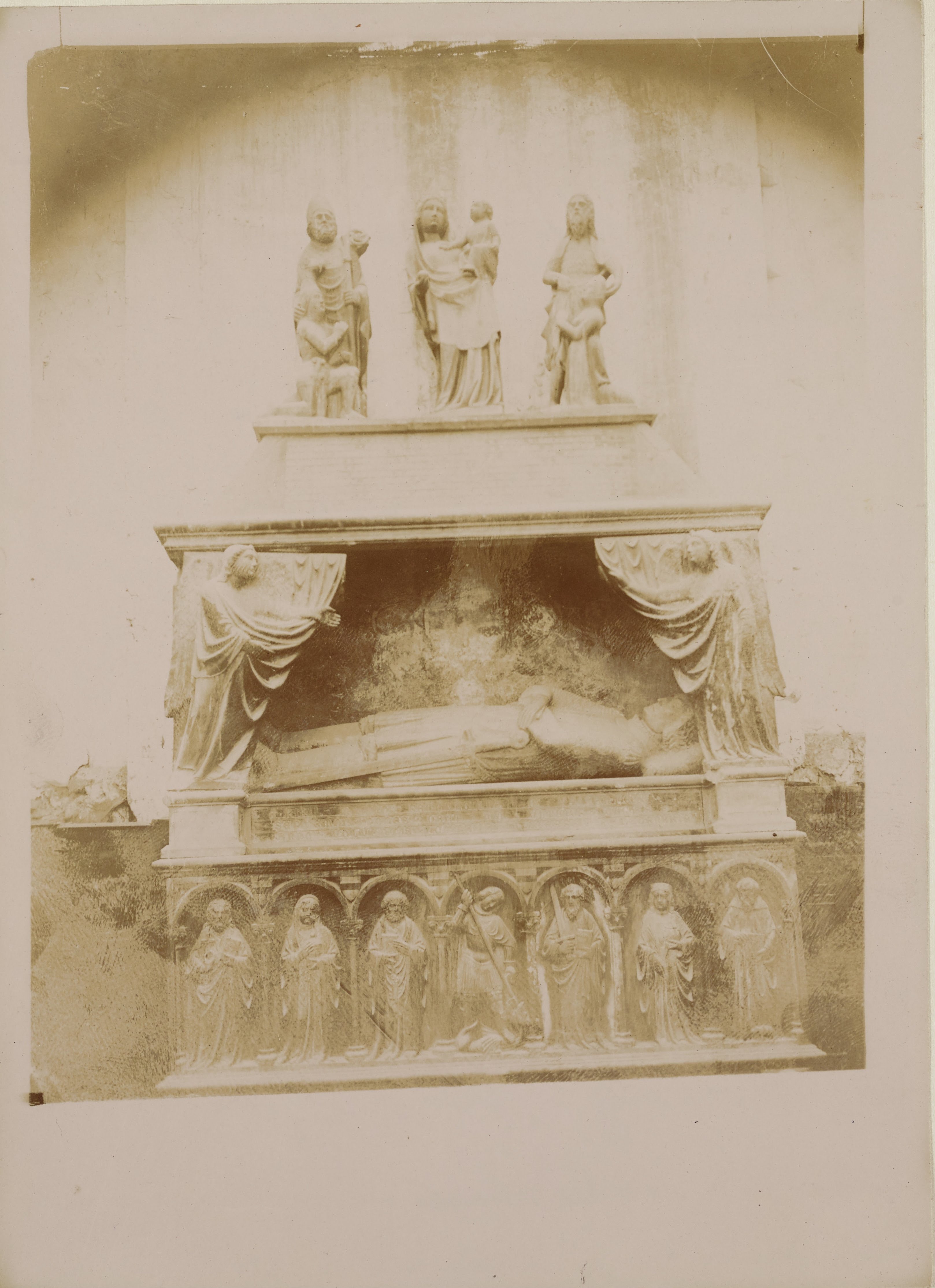 Gaudio, R. - Cosenza, Altomonte - Chiesa di S. Maria della consolazione, abside, monumento funerario di Filippo Sangineto, parte superiore, aristotipo, MPI130898