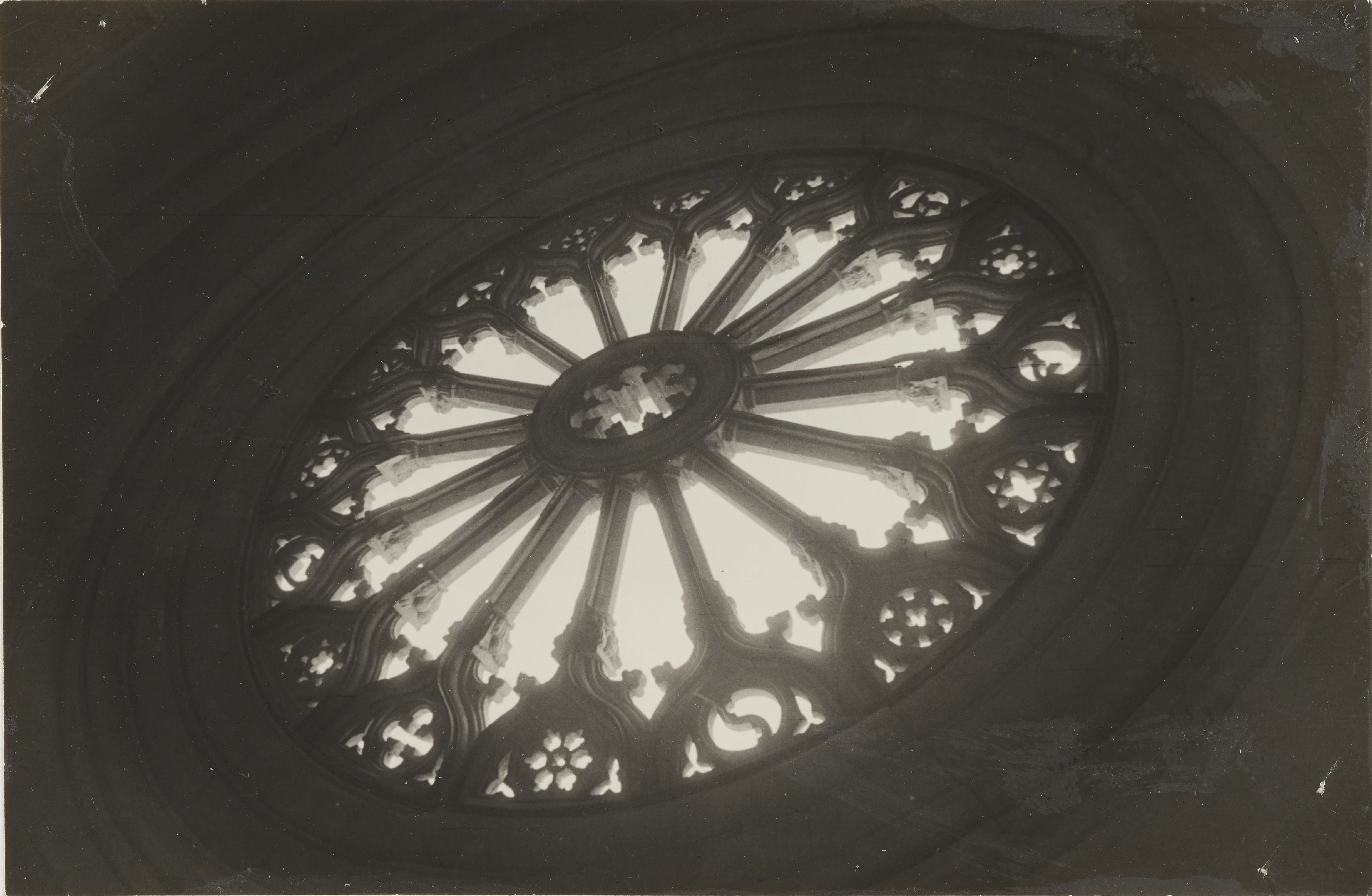 Autore non identificato, Cosenza - Chiesa di S. Domenico, rosone dopo il restauro, gelatina ai sali d'argento, MPI156163