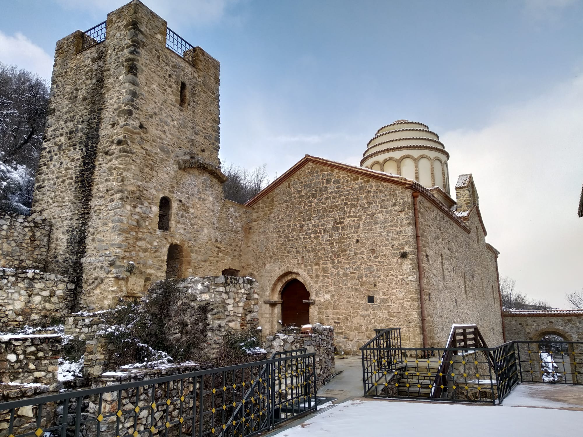 Marco Arbia, Abbazia come appare oggi dopo il restauro, 2021, fotografia digitale