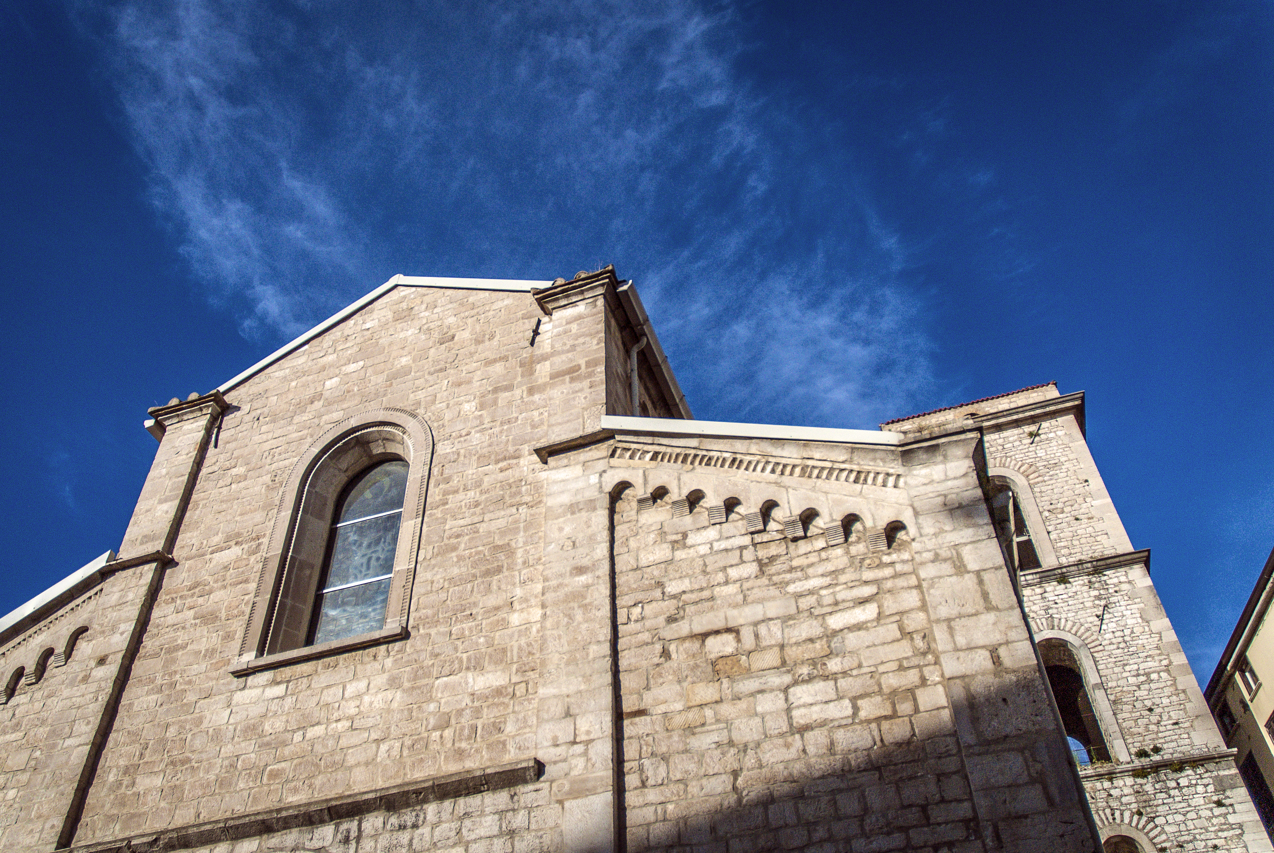 Michele Luongo, chiesa di San Michele Arcangelo, 2016, fotografia digitale