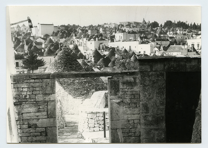 Autore sconosciuto, Alberobello – veduta panoramica, 1878, gelatina bromuro d'argento/ carta, 1600367148
