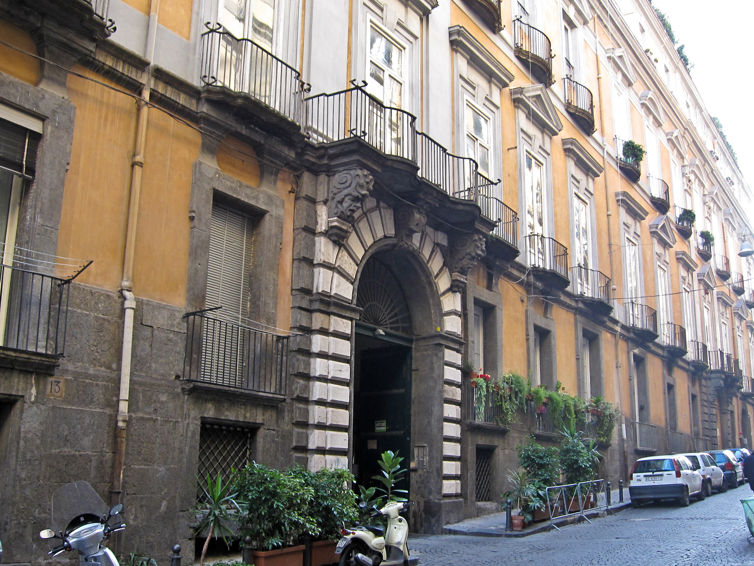 Armando Mancini, Via Monte di Dio con l'ingresso del palazzo. Palazzo Serra di Cassano - Napoli, 2010, fotografia digitale