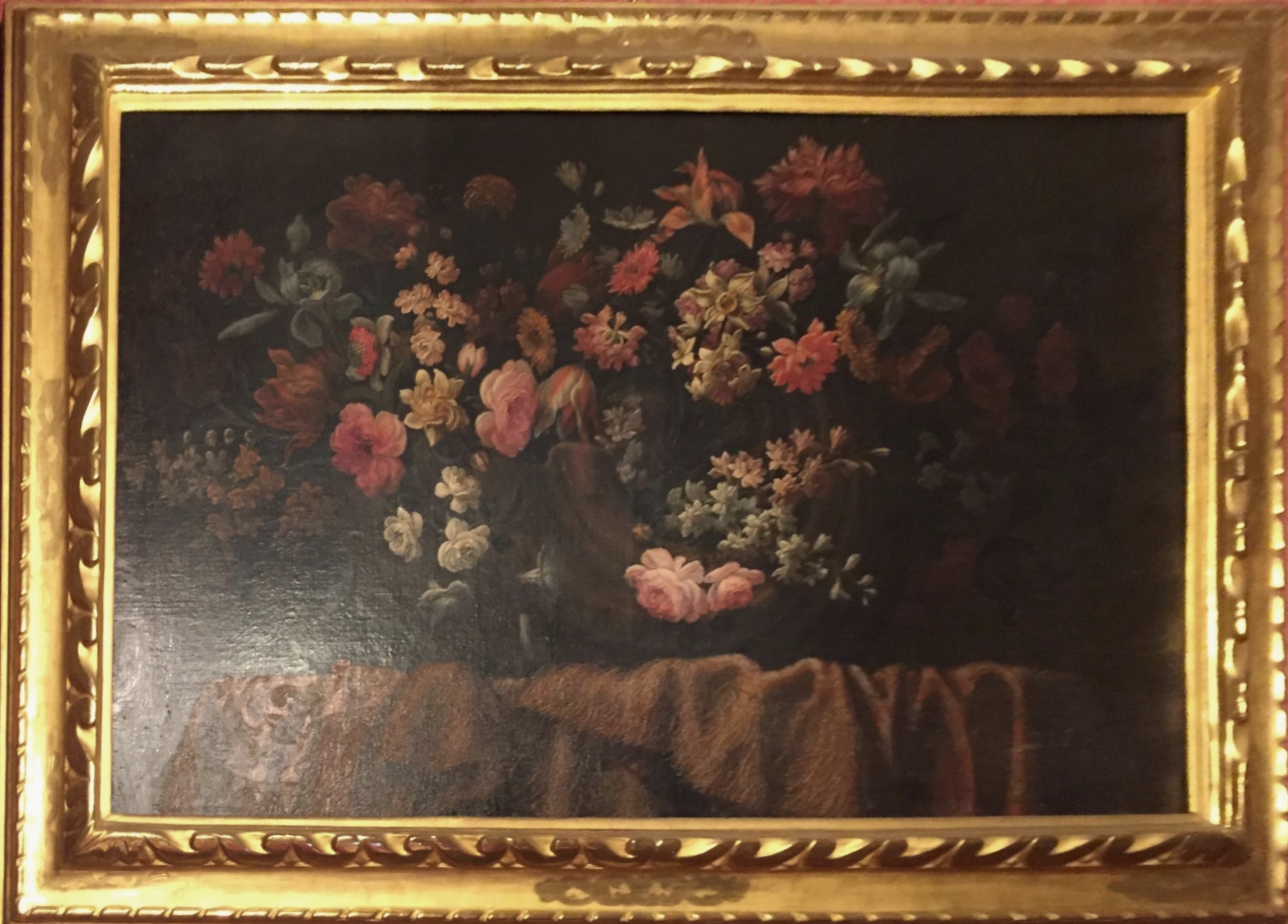 Adeodato Zuccati, Natura morta con conca di fiori su tappeto, 1650-1699, olio su tela, cm 83.5x134, Forlì, Istituto Prati, 0800052277