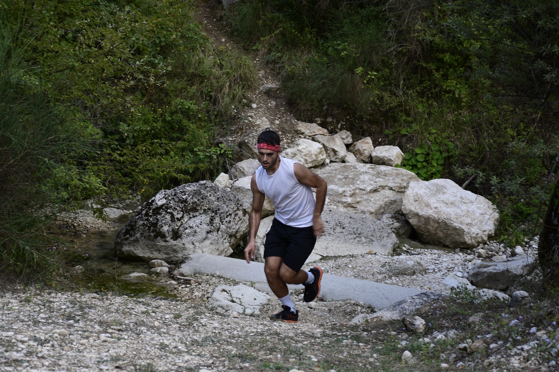 Bianka Myftari, Pacentro – Allenamento: Torrente Vella, 2024, fotografia digitale