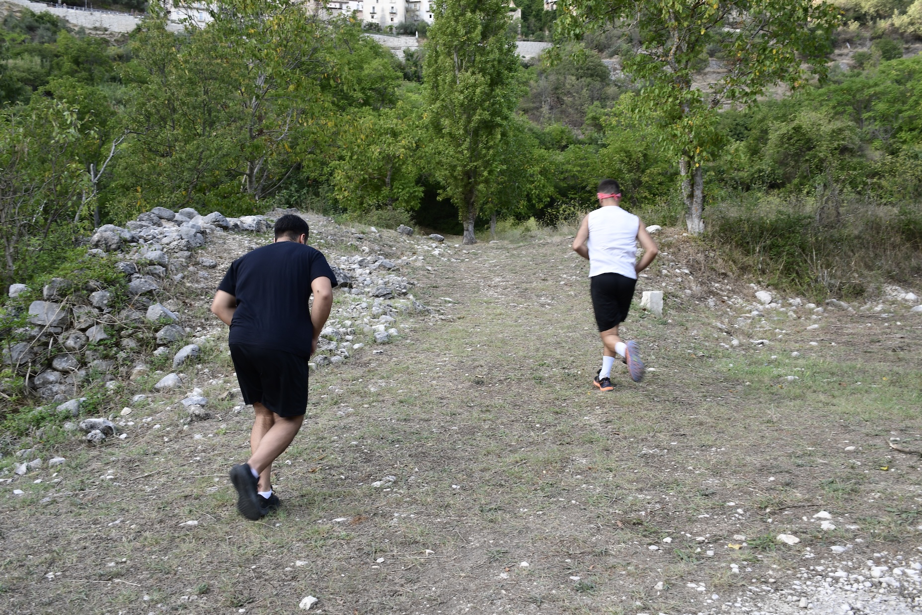 Bianka Myftari, Pacentro – Salita verso l’abitato, 2024, fotografia digitale