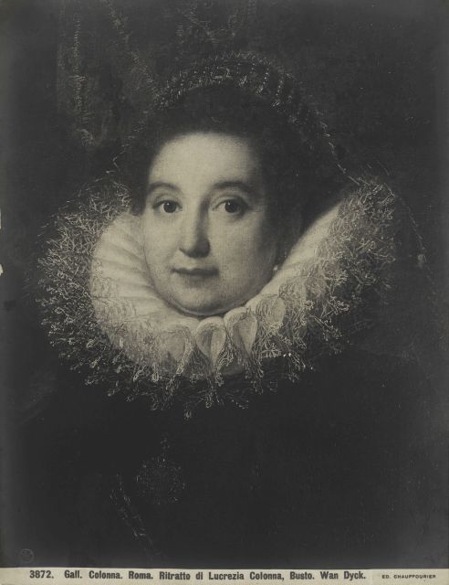 Autore non identificato, Ritratto di Lucrezia Colonna, riproduzione da opera di Antoon van Dyck, fine XIX – inizi XX secolo, stampa fotografica su carta